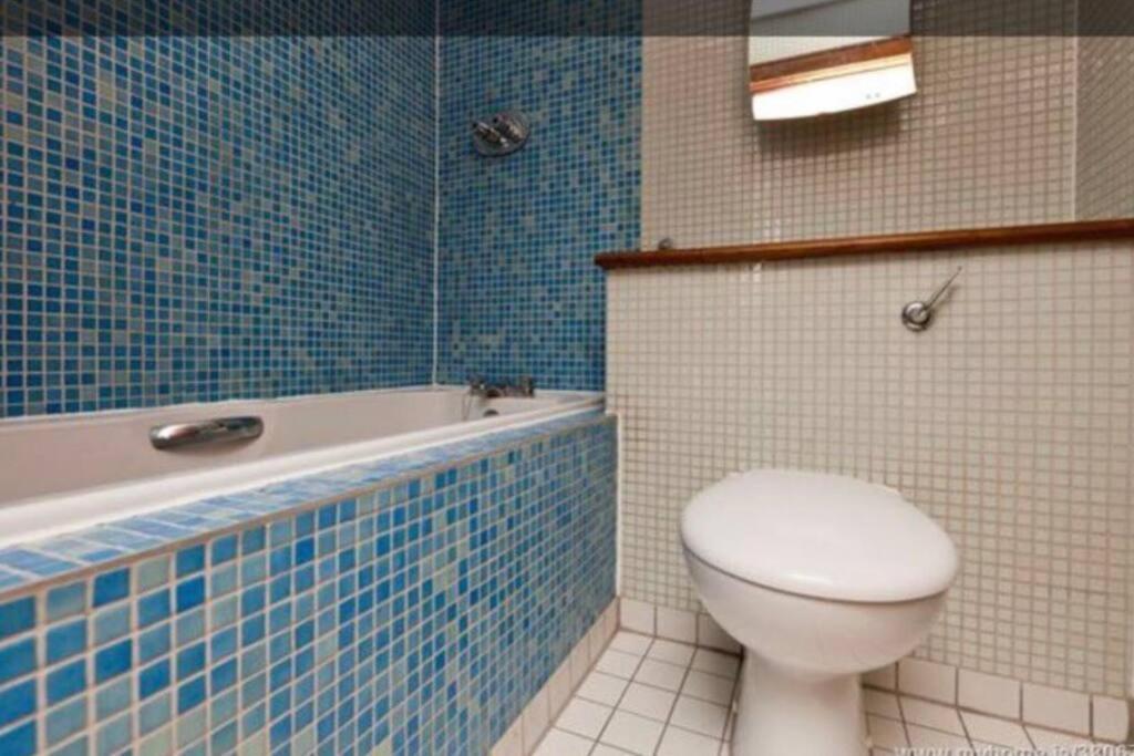 Modern In Heart Of Appartement